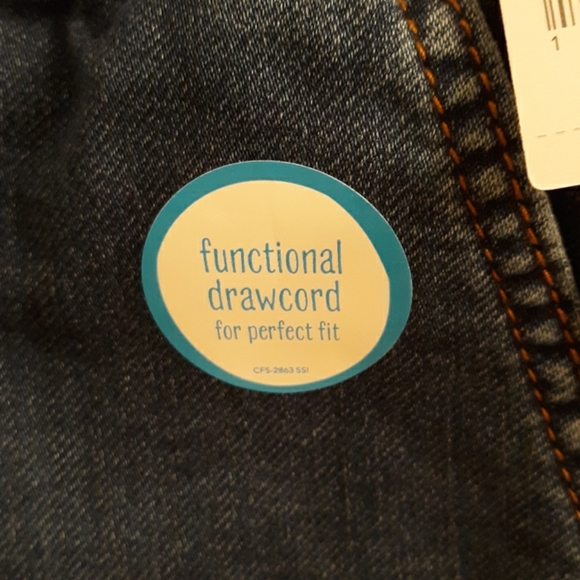 Carter's denim shorts - Picture 2 of 6